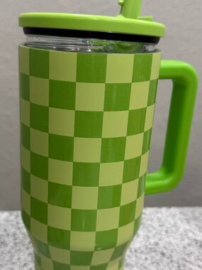 Hydrojug Traveler 32 Oz Honeydew Checkers Green | Limited Edition